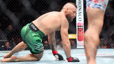 Президент UFC сообщил, что Макгрегор не будет выступать год из-за травмы колена
