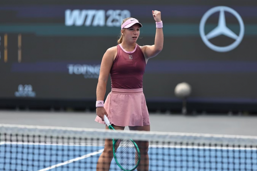 16-летняя Лютова посвятила победу на дебютном турнире WTA своей маме